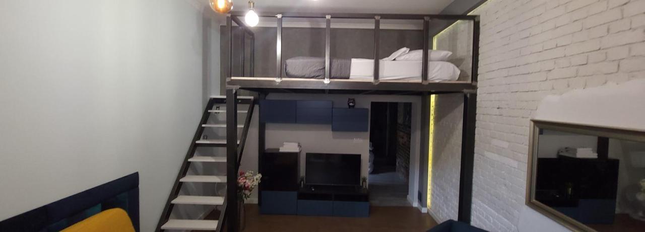 Апартаменты Apartament Antresola Drzewna Зелёна-Гура Экстерьер фото